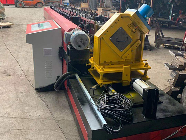 冷彎成型機的軋輥設計制造特色介紹